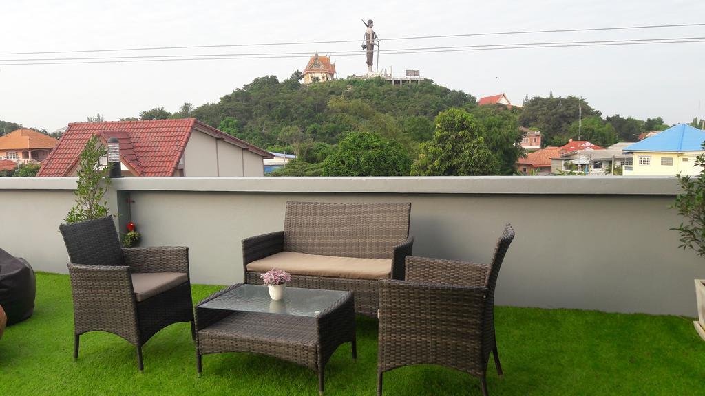 Moment House Hua Hin Hostel Exterior photo